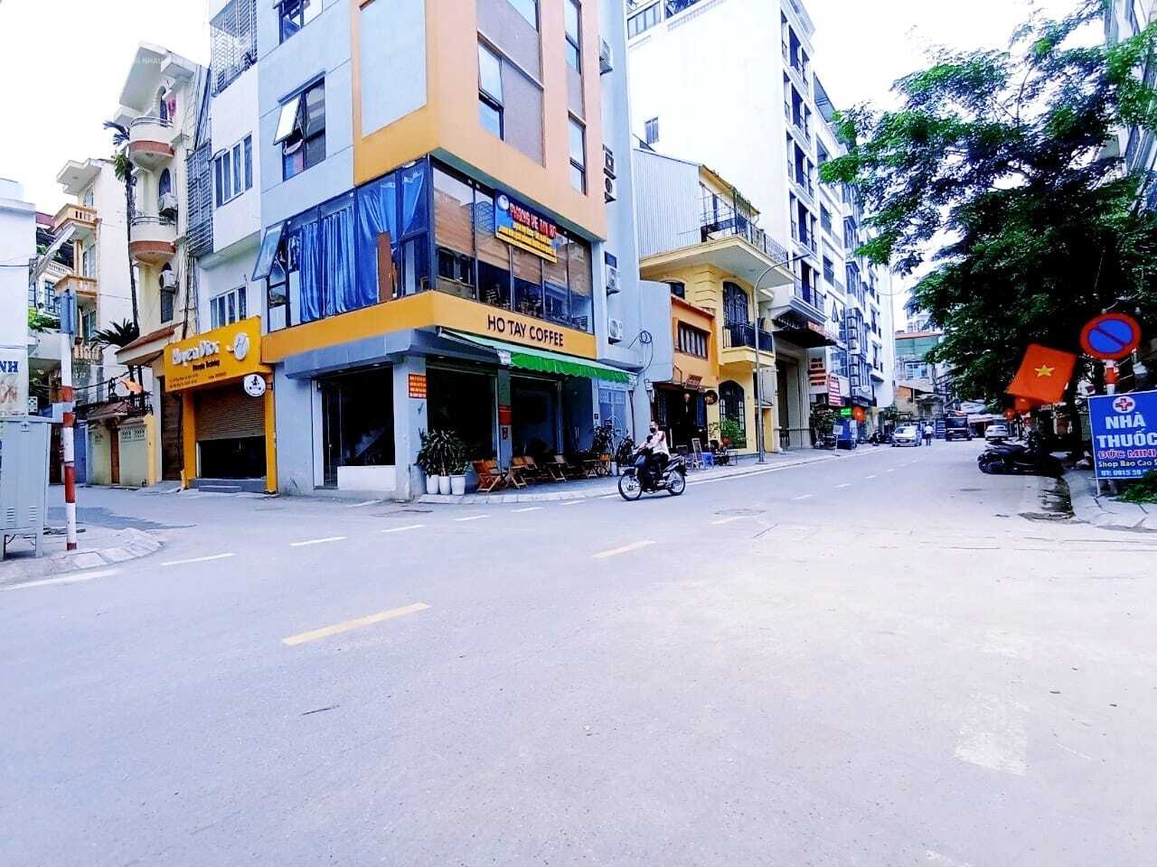 Võng Thị, Tây Hồ, tòa nhà 8 tầng thang máy mới tinh, vừa ở vừa kinh doanh