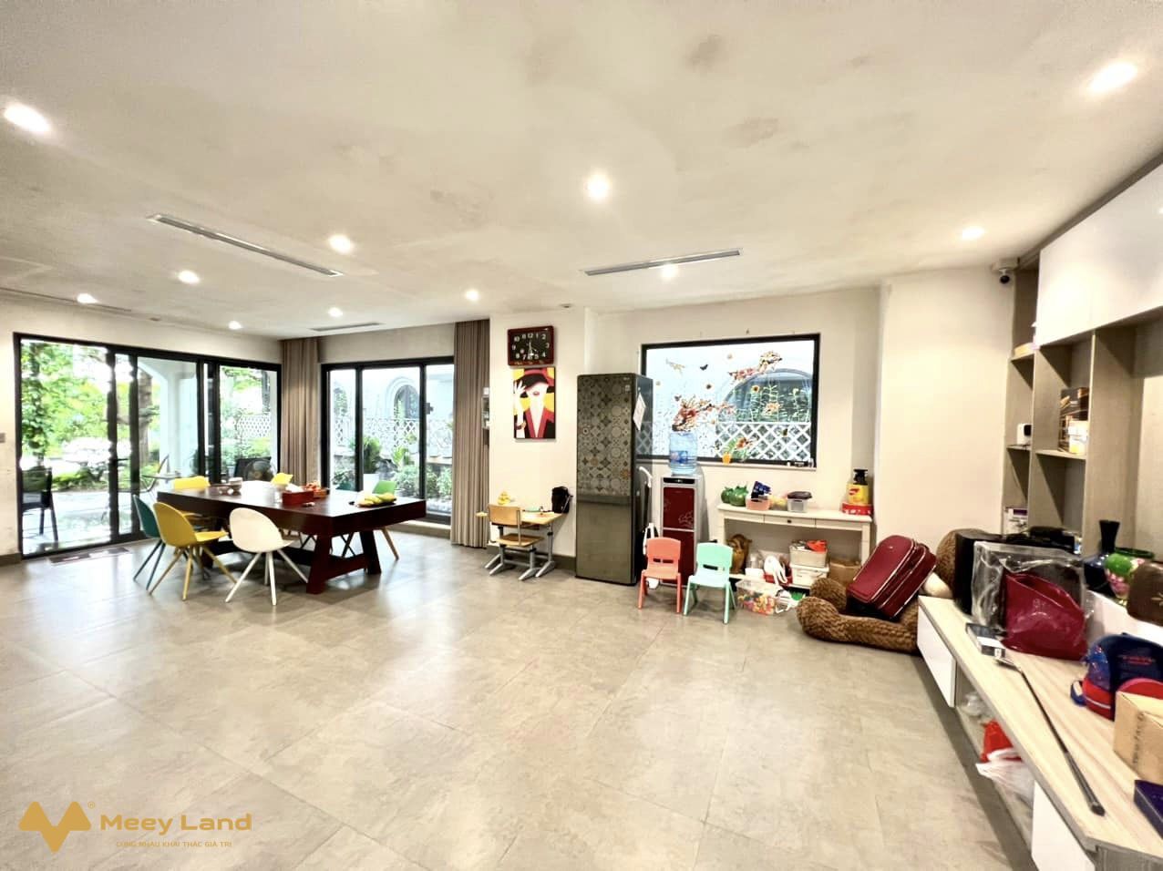 Bán biệt thự Vinhomes Reverside Long Biên, sổ đỏ chính chủ, giá tốt