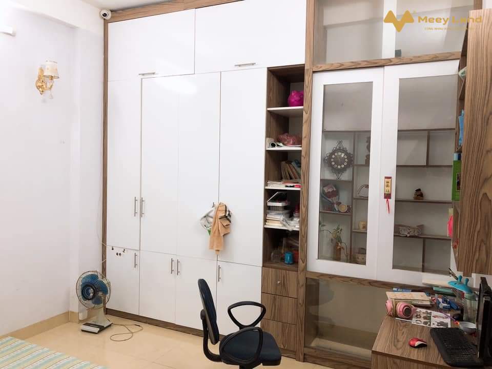 Bán nhà Tây Mỗ, Nam Từ Liêm, dân xây 55m2, 4 tầng, tặng nội thất đẹp, ô tô đỗ gần