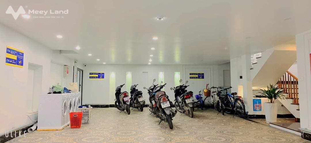 Bán chung cư mini Hồ Tây, 11 tầng, 30 phòng full nội thất, cho thuê 200 triệu/ tháng