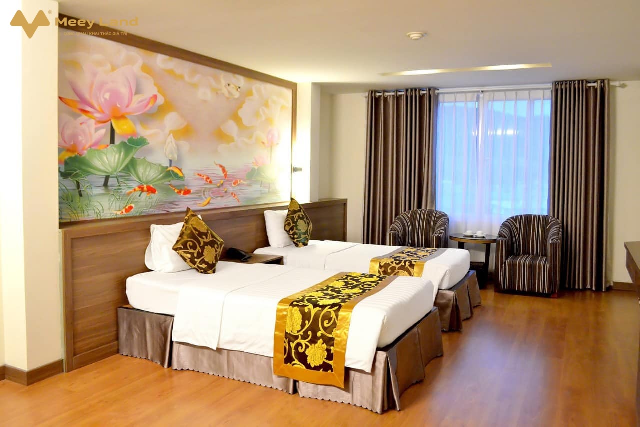 Khách sạn cao cấp 4 sao Hạ Long, lô góc 2 mặt tiền, vị trí đắc địa