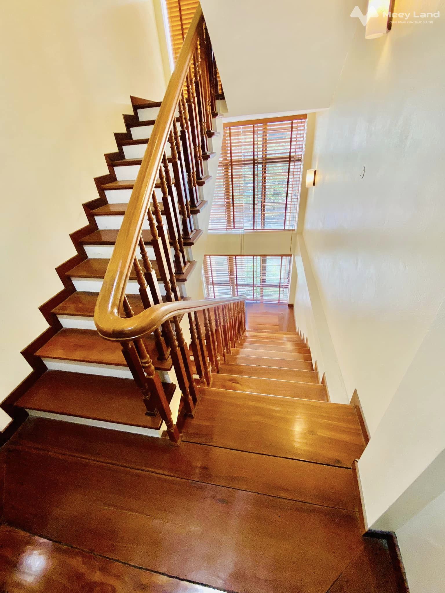 Bán liền kề khu nhà ở quốc hội, Lương Thế Vinh, 6 tầng, thang máy, vừa ở vừa làm văn phòng