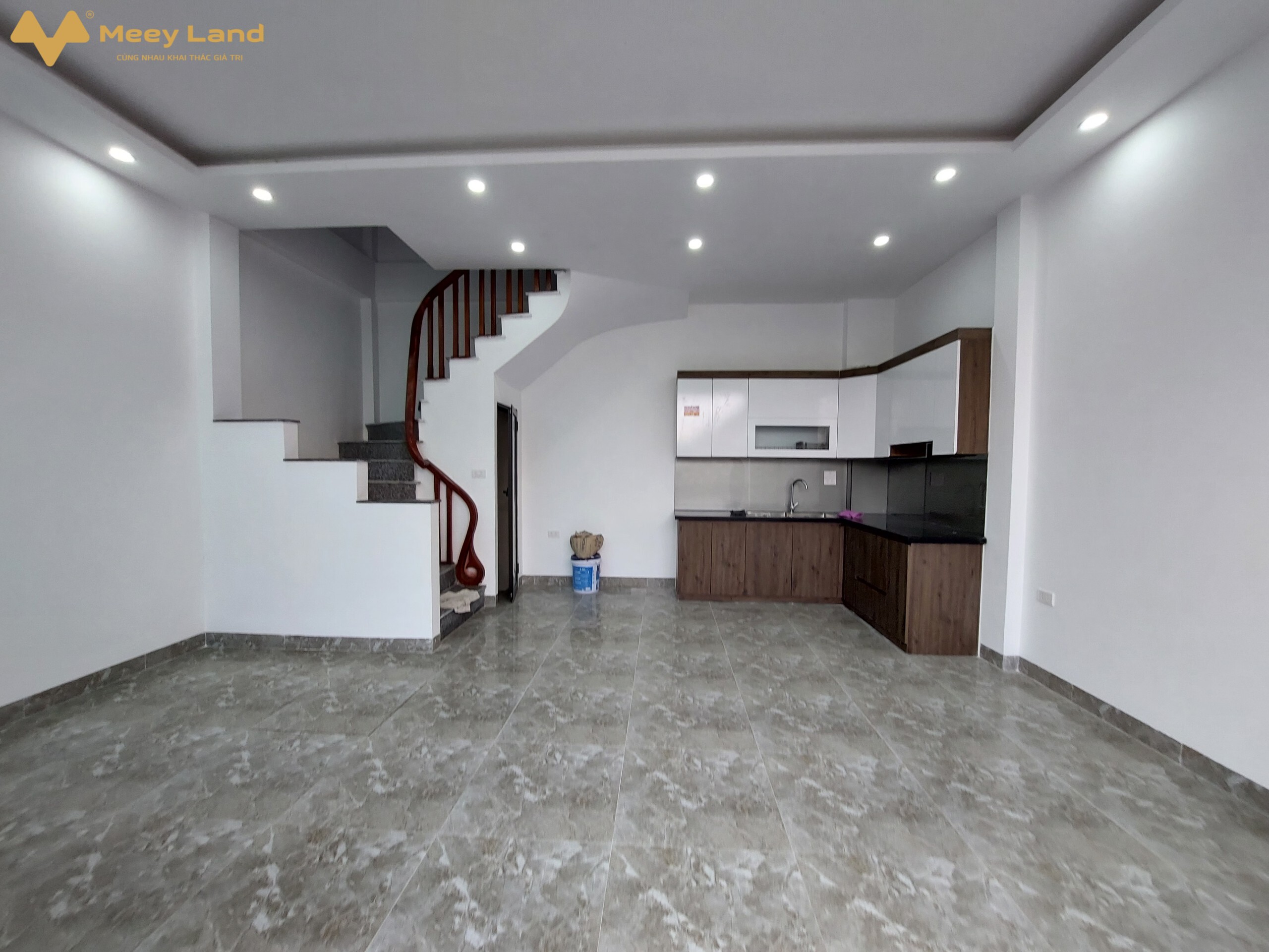 Bán nhà cạnh Quốc Lộ 6, Đồng Mai, 4 tầng, 45m2, mặt tiền rộng 5.6m, giá 2 tỷ