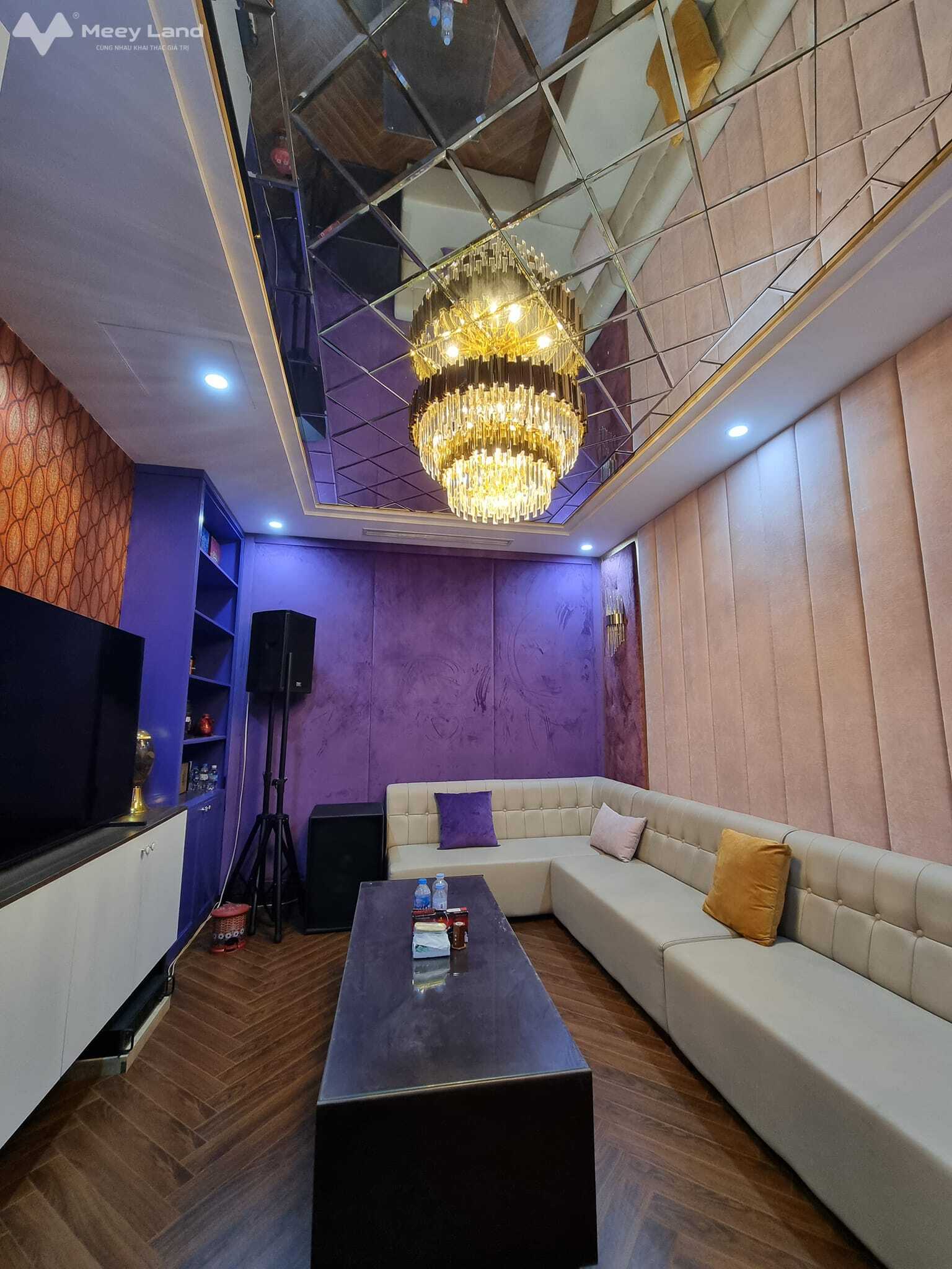 Bán biệt thự Linh Đàm xây mới hiện đại, 4 tầng thang máy, full nội thất