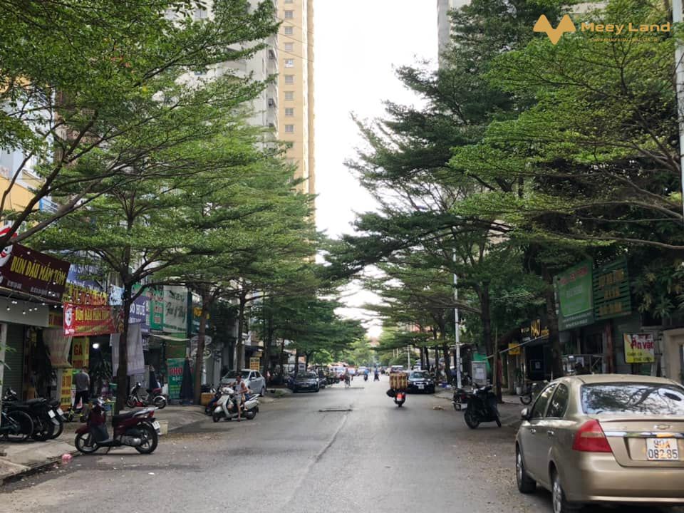 Bán biệt thự khu đô thị Văn Khê, lô góc 2 mặt tiền, kinh doanh sầm uất