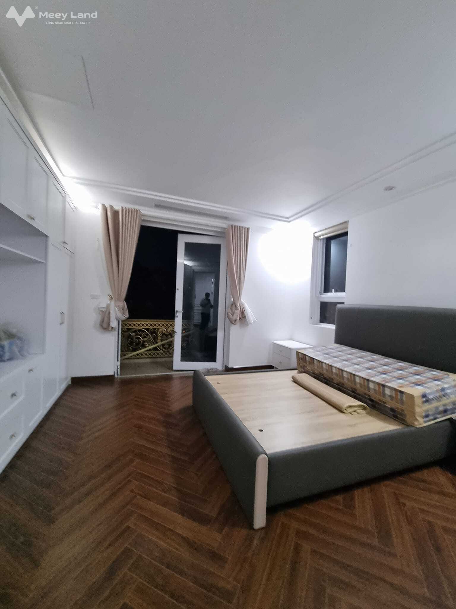 Bán biệt thự Linh Đàm xây mới hiện đại, 4 tầng thang máy, full nội thất