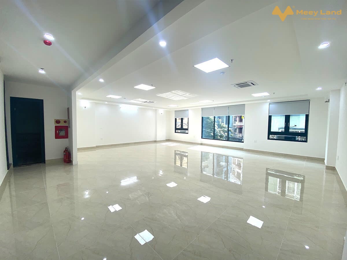 Tòa văn phòng phố Yên Hòa, Cầu Giấy, 7 tầng thang máy mới tinh, thiết kế hiện đại