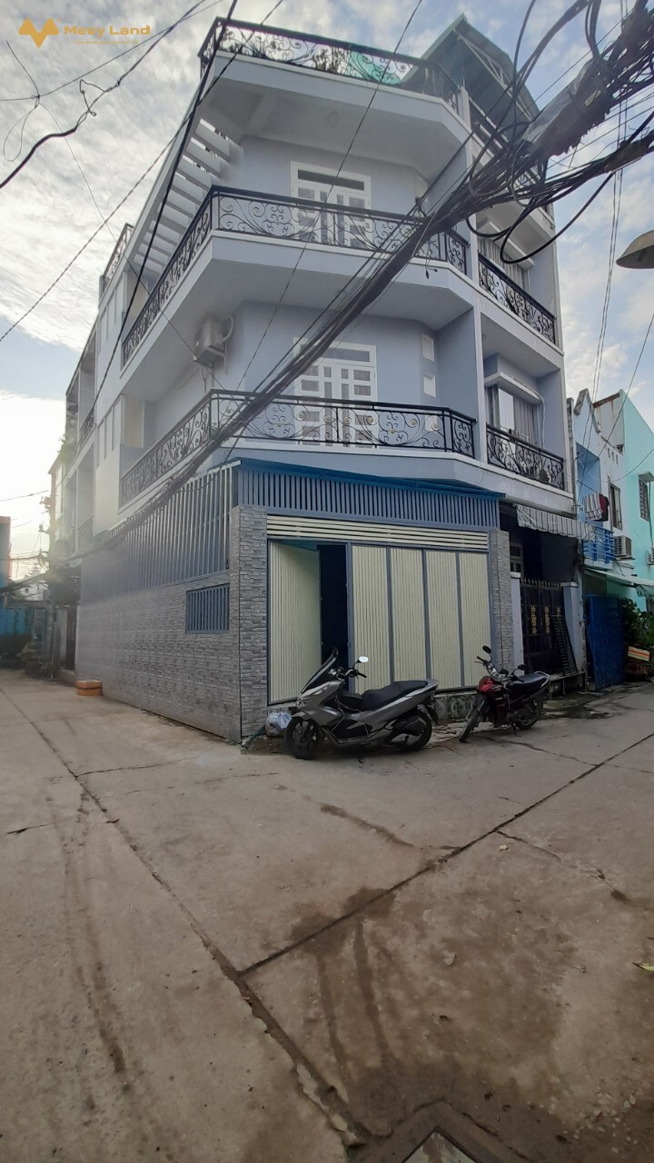 Cần bán rẻ nhà xinh 50m2, 1 trệt 3 lầu Phú Định, quận 8, Hồ Chí Minh