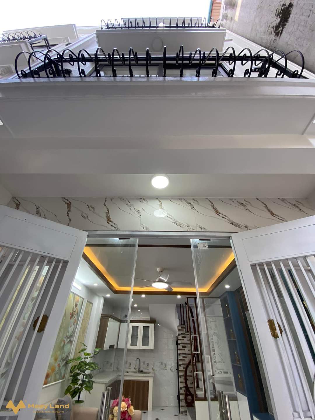 Bán nhà đẹp Xuân Phương, phố Trịnh Văn Bô, 35m2, 5 tầng, nội thất đẹp, ô tô đỗ sát nhà