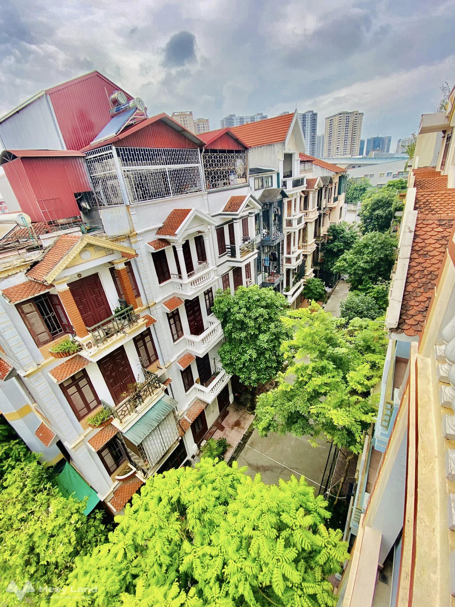 Bán liền kề khu nhà ở quốc hội, Lương Thế Vinh, 6 tầng, thang máy, vừa ở vừa làm văn phòng