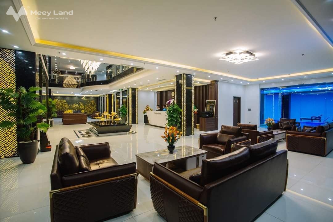 Khách sạn Hạ Long 4 sao, vị trí đắc địa, gà đẻ trứng vàng, doanh thu 40 tỷ/năm