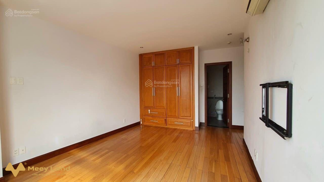 Cần bán căn hộ Him Lam Riverside Quận 7, 3 phòng ngủ/143m2 tầng cao