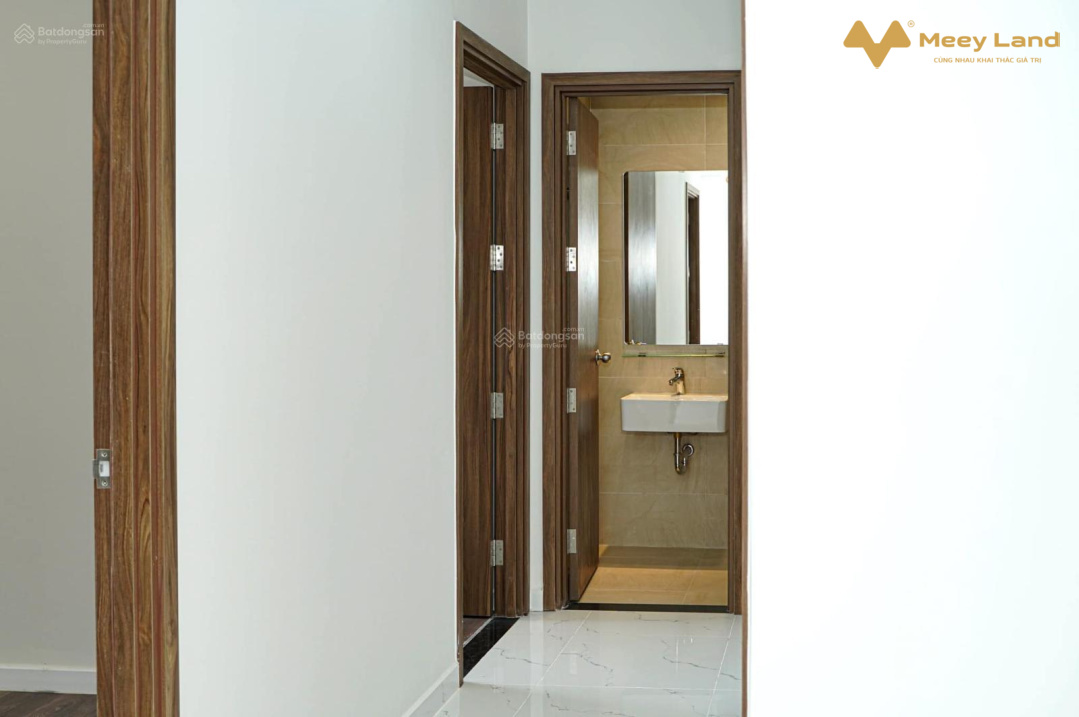 Cần bán gấp căn 2 phòng ngủ Opal Skyline, giá 2.3 tỷ full phí VAT, 65m2