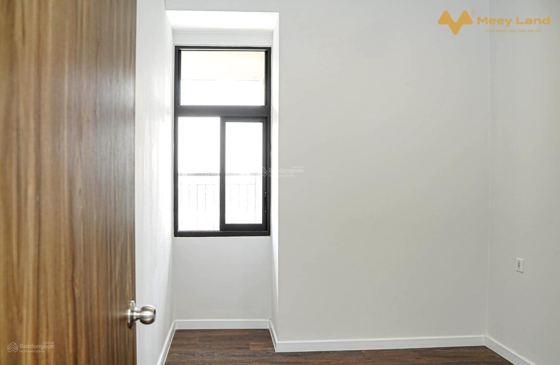 Bán gấp căn hộ Opal Skyline Nguyễn Văn Tiết, Thuận An, 60m2 - 65m2 bao phí sang tên