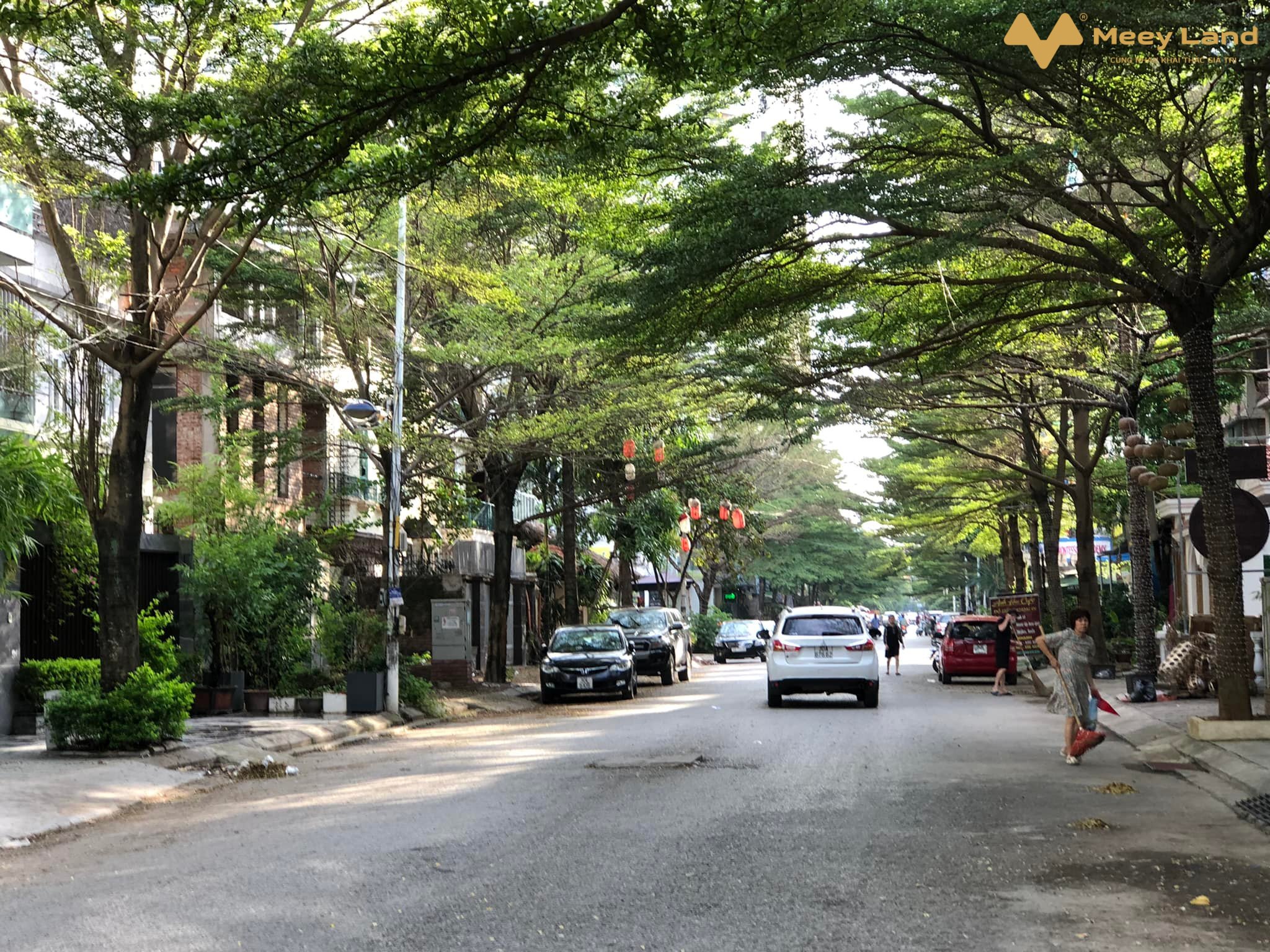 Biệt thự đơn lập Văn Khê, mặt tiền rộng, view hồ, an sinh đỉnh cao, giá tốt nhất