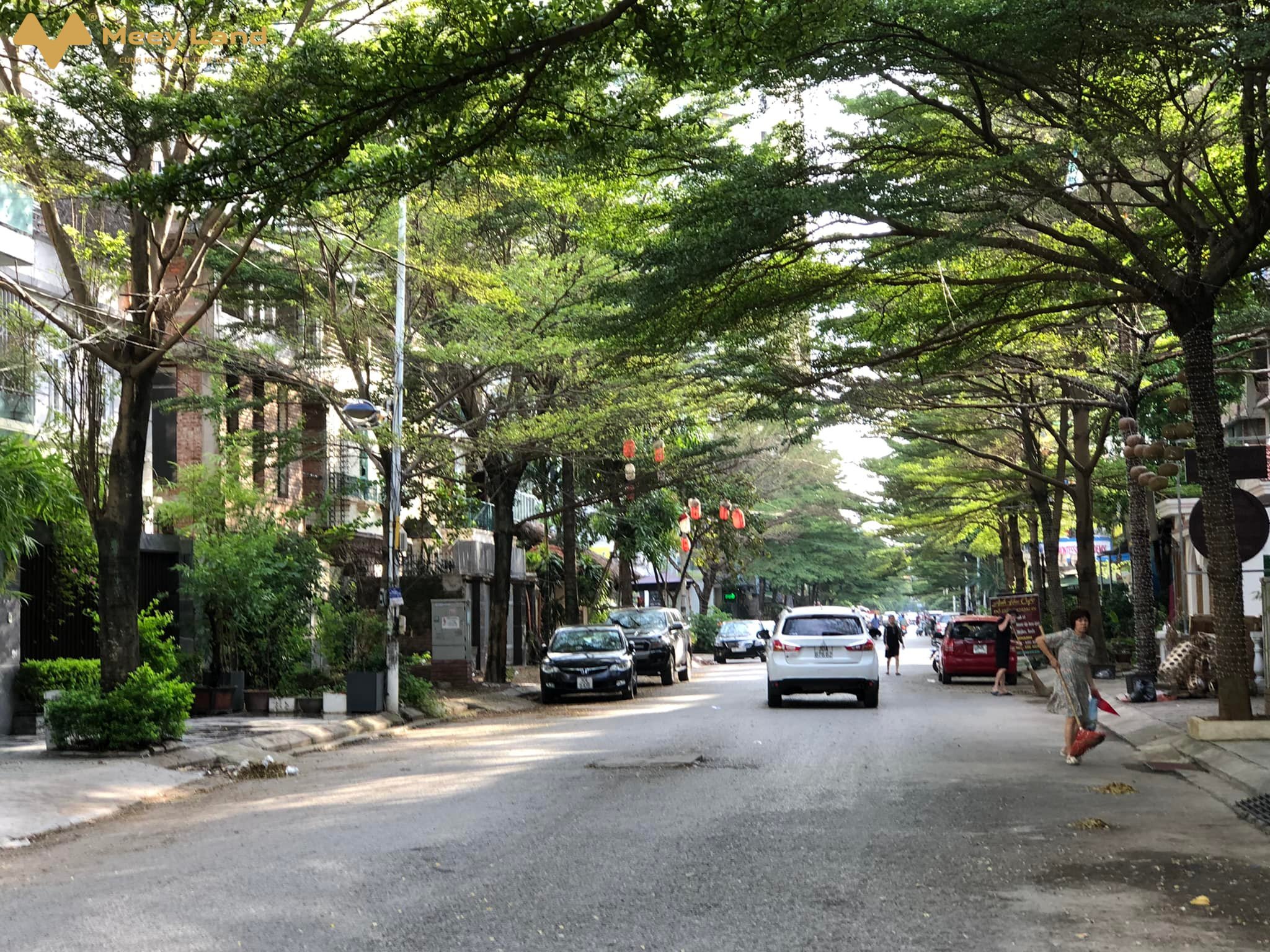 Bán liền kề khu đô thị Văn Khê, Hà Đông, giá rẻ nhất, ngay chân tòa chung cư