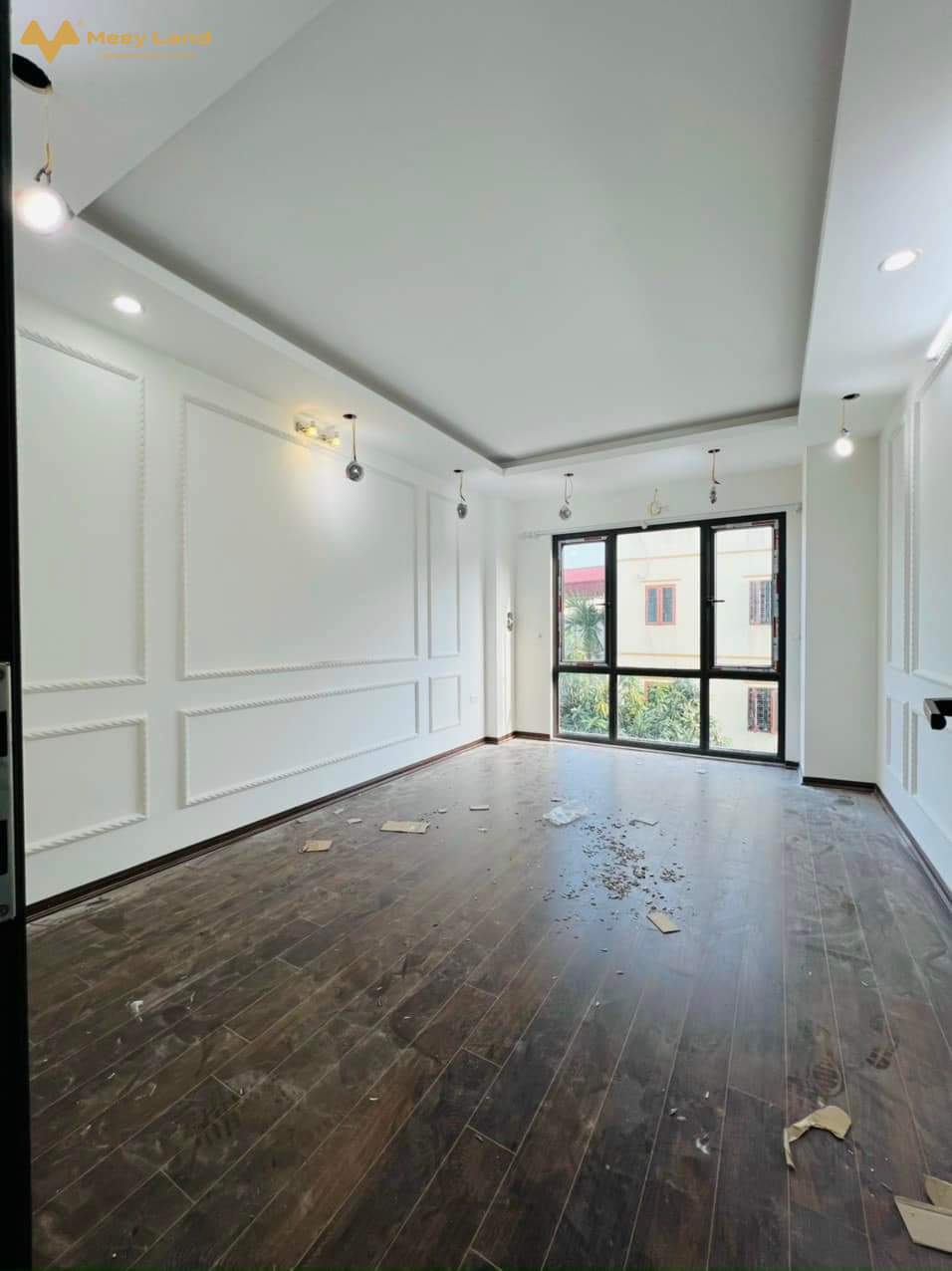 Bán nhà mặt ngõ Tây Mỗ, Nam Từ Liêm xây 5 Tầng, ngõ taxi thoáng, ô tô đỗ giá 3 tỷ- Nhà xây mới 5 Tầng: 4 phòng, 3 nhà tắm, sân phơi, gian thờ.- Ngõ trước nhà rộng thông thoáng, trải nhựa sạch sẽ.- Chỉ 30m ra bãi đô ô tô ngày đêm, an ninh tốt.- Tiện ích đầy đủ, trường học các cấp, chợ trung tâm mua sắm.- Gần đường phố lớn:Đại Lộ Thăng Long, Mỹ Đình, Hà Đông.- Sát khu VinCom tiện ích sầm uất, khu vui chơi mua sắm.- Giá nhà 3 tỷ ( có thỏa thuận).- Liên Hệ : SĐT/zalo 033-388-1623. để xem nhà trực tiếpTư Vấn Mua Nhà Đất Hà Nội.#hànội #muanhà #muađất #bánnhà #bánđất #muanha #bannha #namtừliêm #bắctừliêm #hoàiđức #nhàđẹp #bấtđộngsản