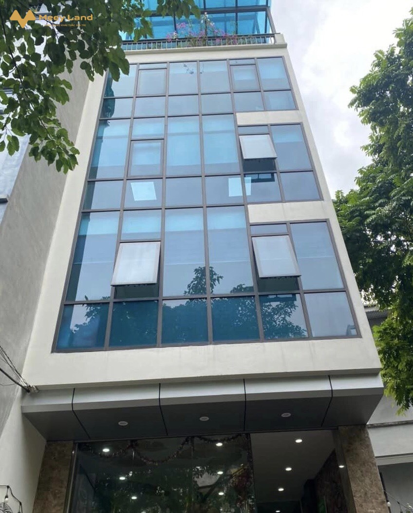 Tòa nhà văn phòng phố Nguyễn Phong Sắc, trung tâm Cầu Giấy, vô vàn tiện ích, 7 tầng thang máy