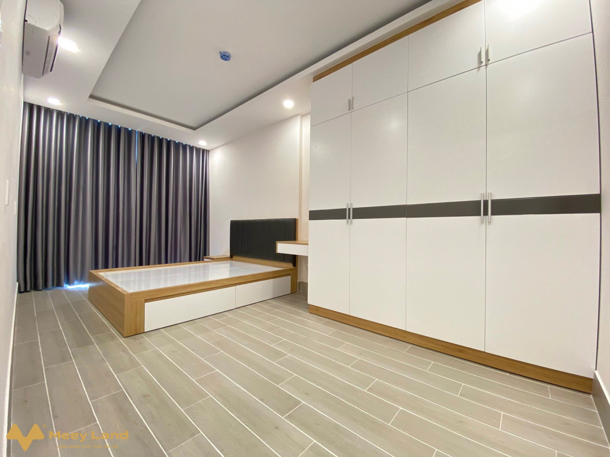 Bán gấp căn hộ 2 phòng ngủ 74m2 nhà hoàn thiện giá 5,3 tỷ tổng giá