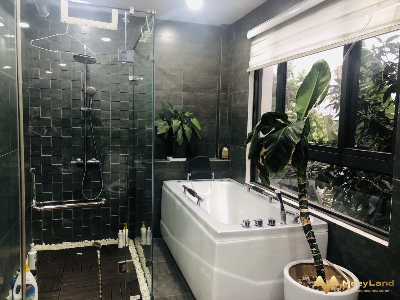 Chính chủ bán biệt thự đơn lập Vinhomes Thăng Long, hoàn thiện nội thất đẹp