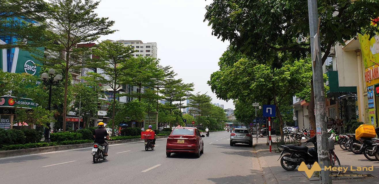 Chính chủ bán nhà mặt phố Trung Kính, Cầu Giấy, diện tích 88m2, 5 tầng, thang máy