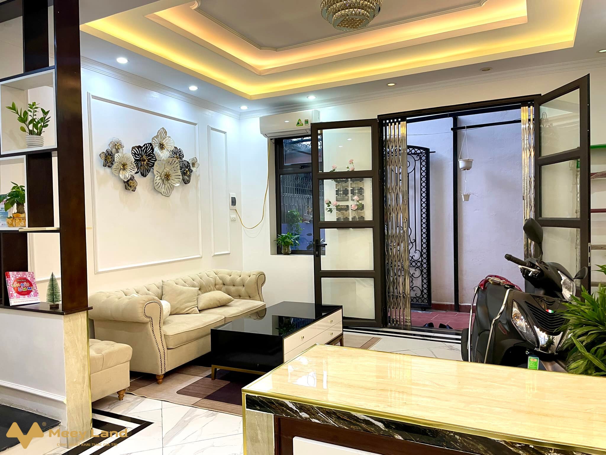 Bán nhà Kim Chung, khu đô thị Hinode, đường 32, xây 5 tầng, nội thất đẹp, giá 4.6 tỷ