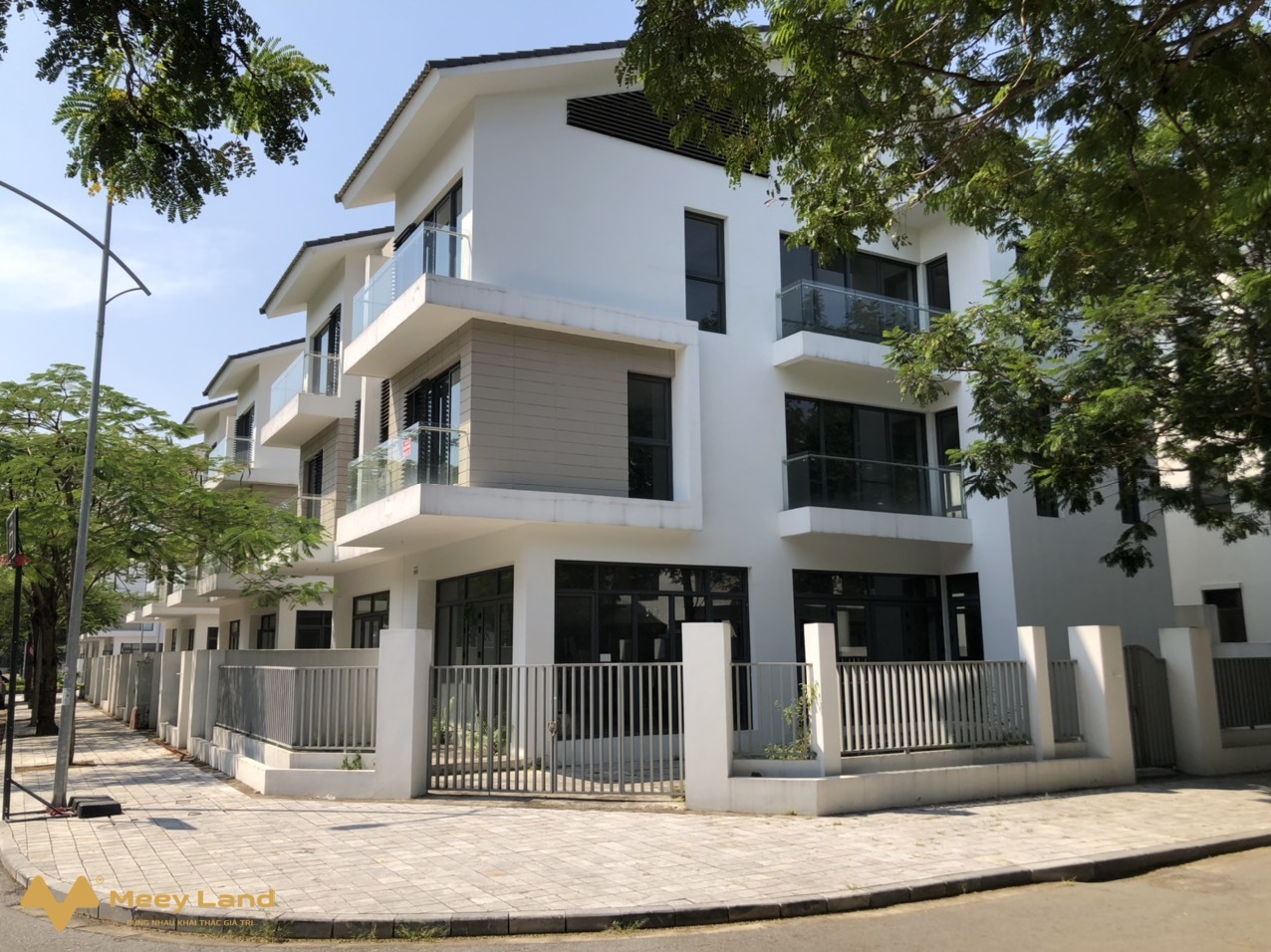 Chính chủ bán biệt thự An Vượng, lô góc hoa hậu, gần hồ, công viên, cách Mỹ Đình 3km