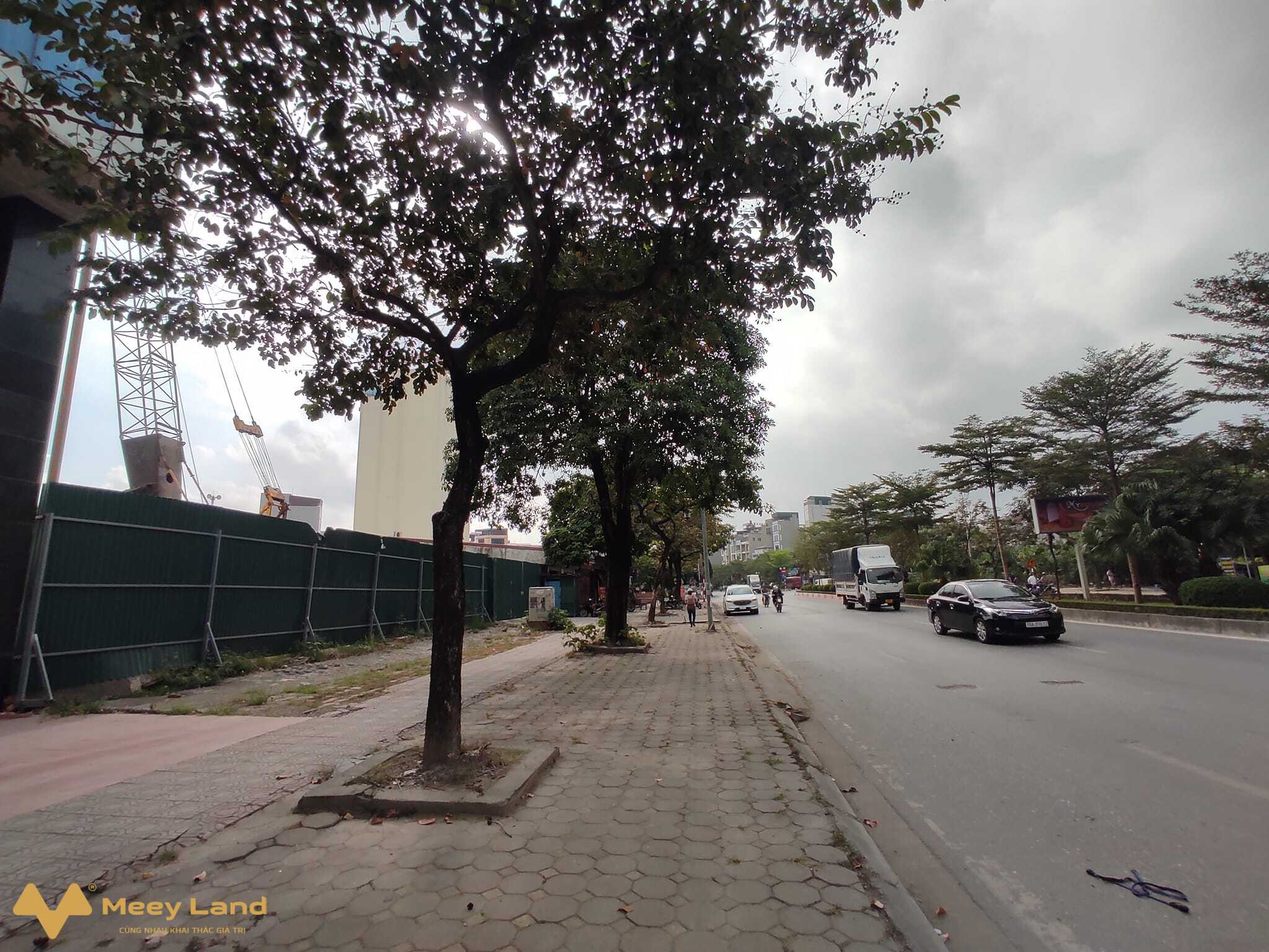 Mảnh đất vàng siêu rộng mặt đường Lê Trọng Tấn, 2 mặt đường, 700m2, mặt tiền 28m