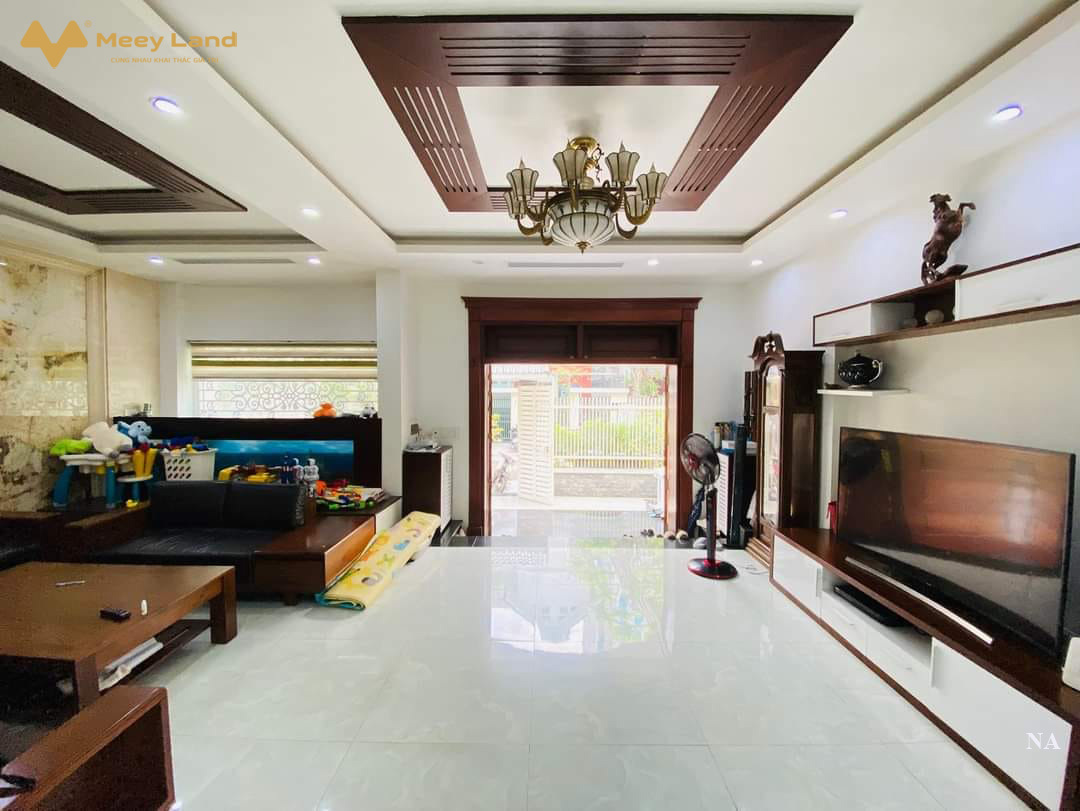 Chính chủ bán biệt thự Dương Nội, Nam Cường, đã hoàn thiện nội thất đẹp, 200m2, 5 tầng, có hầm