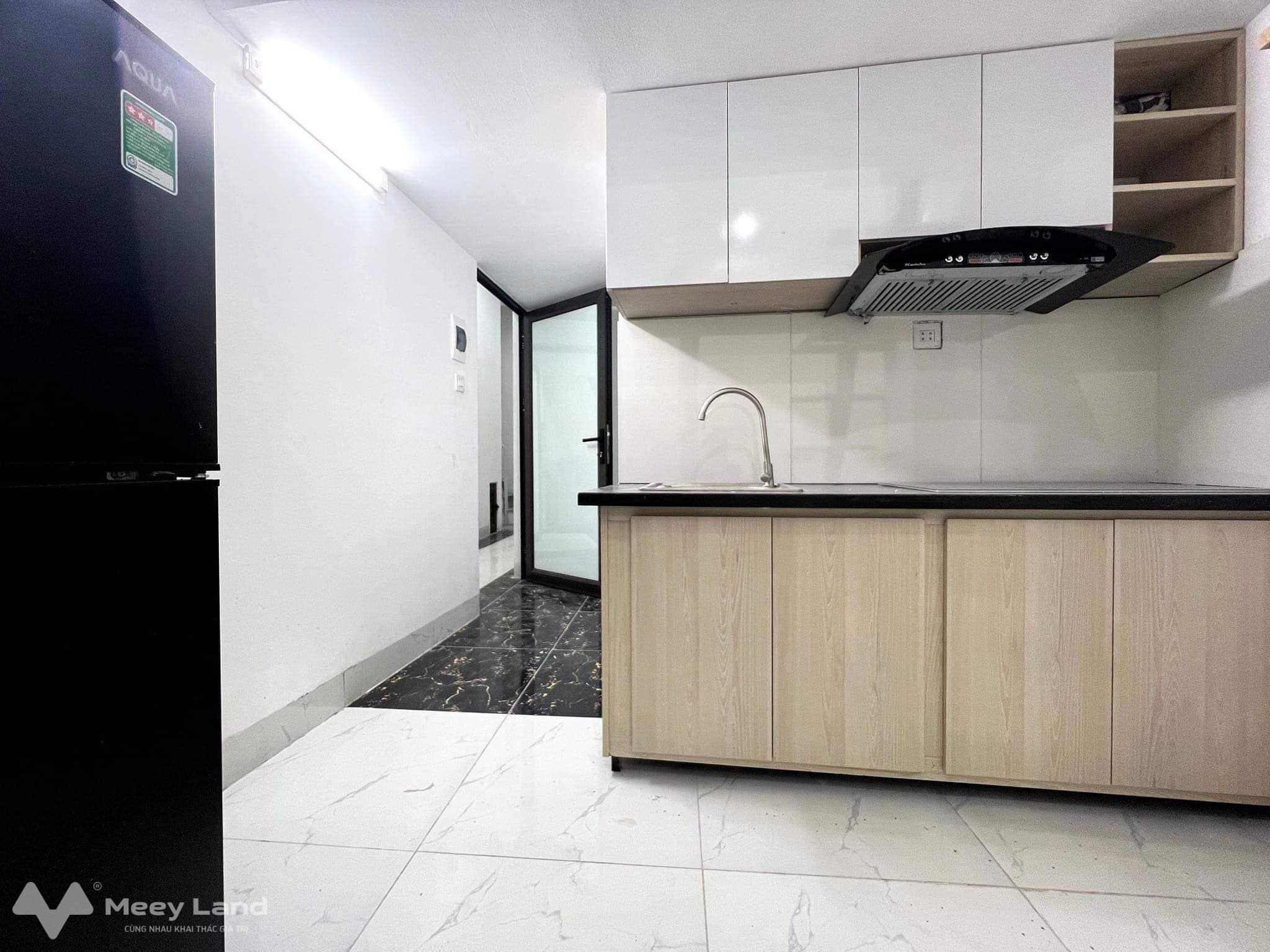 Chung cư mini phố Vương Thừa Vũ, Thanh Xuân, 7 tầng thang máy mới, cho thuê 110 triệu/ tháng