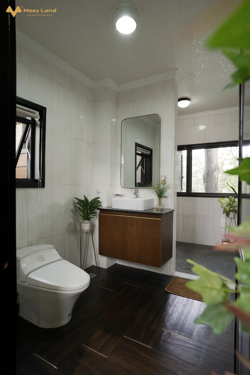 Bán rẻ biệt thự đẳng cấp 188m2, 1 trệt 2 lầu Nguyễn Duy Trinh, quận 2, Hồ Chí Minh