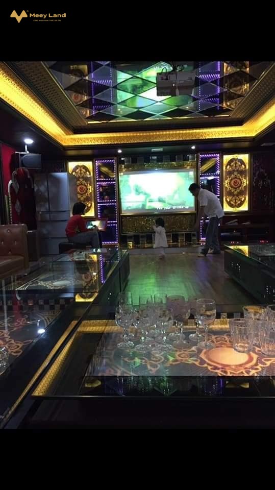 Bán biệt thự lão thành cách mạng, khu đô thị Yên Hòa, trung tâm Cầu Giấy, 300m2, mặt tiền 20m