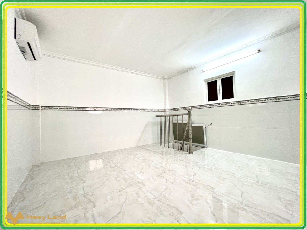 Cần bán rẻ nhà nhỏ xinh 1 trệt 2 lầu trung tâm quận 1, Hồ Chí Minh