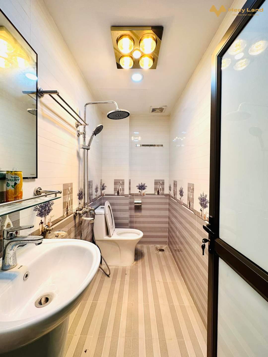 Bán nhà Xuân Phương, phố Trịnh Văn Bô 35M, 5 Tầng, đường lớn, ô tô đỗ gần Mỹ Đình- Nhà 5 Tầng: 4 phòng ngủ rộng, 4 nhà tắm wc, sân phơi, gian thờ.- nhà view thoáng, ô tô đỗ sát nhà, ngõ rộng thoáng. - Ngay đường lớn phố Trịnh Văn Bô, Trần Hữu Dực, Mỹ Đình, Cầu Diễn.- Gần trường Cao Đẳng FPT, Đại Học Công Nghiệp Nhổn.- Giá nhà 2 tỷ 800 triệu  (bao chi phí chuyển nhượng).- Vui lòng liên hệ Văn Vượng: 033-388-1623/ 094-495-8199 (có zalo).   - Tư Vấn Mua Bán Nhà Hà Nội -