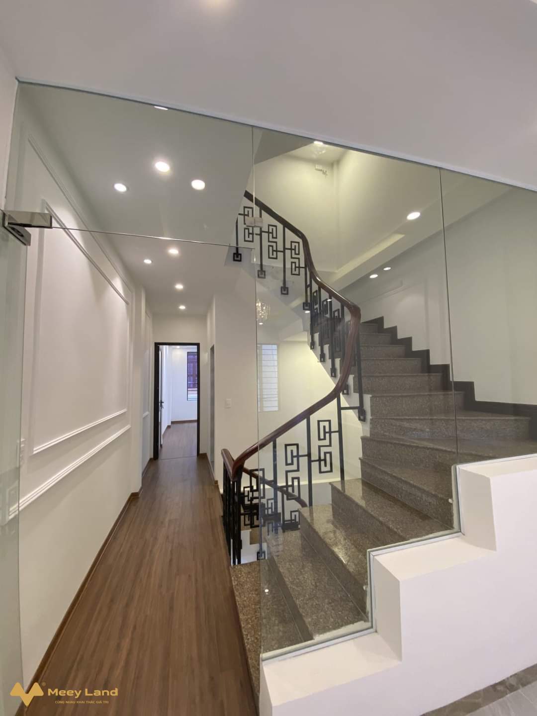 Bán nhà An Khánh 40m2, 4 tầng, 4 ngủ, gác lửng, gần VinSmart City, Mỹ Đình 3km