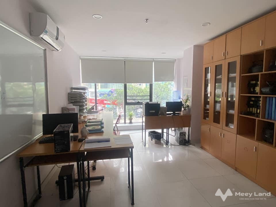 Mặt phố Trần Đăng Ninh, trung tâm Cầu Giấy, 9 tầng, thang máy, cho thuê 140 triệu/ tháng