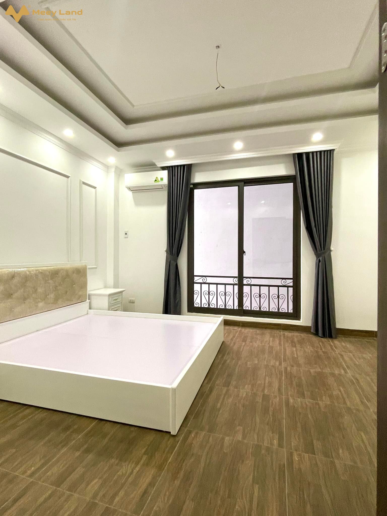 Bán nhà Kim Chung, khu đô thị Hinode, đường 32, xây 5 tầng, nội thất đẹp, giá 4.6 tỷ