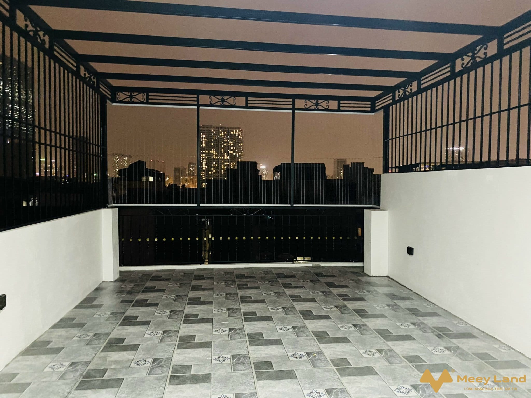 Bán nhà Tây Mỗ 40m2, 4 tầng, 4 ngủ ngõ thông thoáng ô tô, gần Mỹ Đình 3km, giá 6.3 tỷ