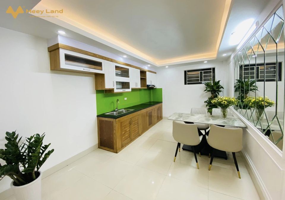 Bán nhà ở Khu Đô Thị HUD Vân Canh- Xuân Phương 60M 5 Tầng -Gara Ô tô-nội thất đẹp- Nhà 5 Tầng: Gara ô tô, 5 phòng rộng, 3 nhà tắm, sân phơi, phòng thờ.- Ngõ trước nhà rộng thông thoáng ô tô đỗ.- View thoáng anh sáng tự nhiên đầy đủ.- Tiện ích đầy đủ trung tâm mua sắm, chợ, khu vui chơi.- Đường lớn:QL 422B, QL 32, Trịnh Văn Bô, Mỹ Đình, Cầu Diễn, Hồ Tùng Mậu.- Giá nhà 4 tỷ 800 triệu   ( bao chi phí chuyển nhượng).Liên hệ : Văn Vượng SDT 033- 388-1623 ( có Zalo).-Tư Vấn Mua Bán Nhà Đất.Xin cảm ơn!