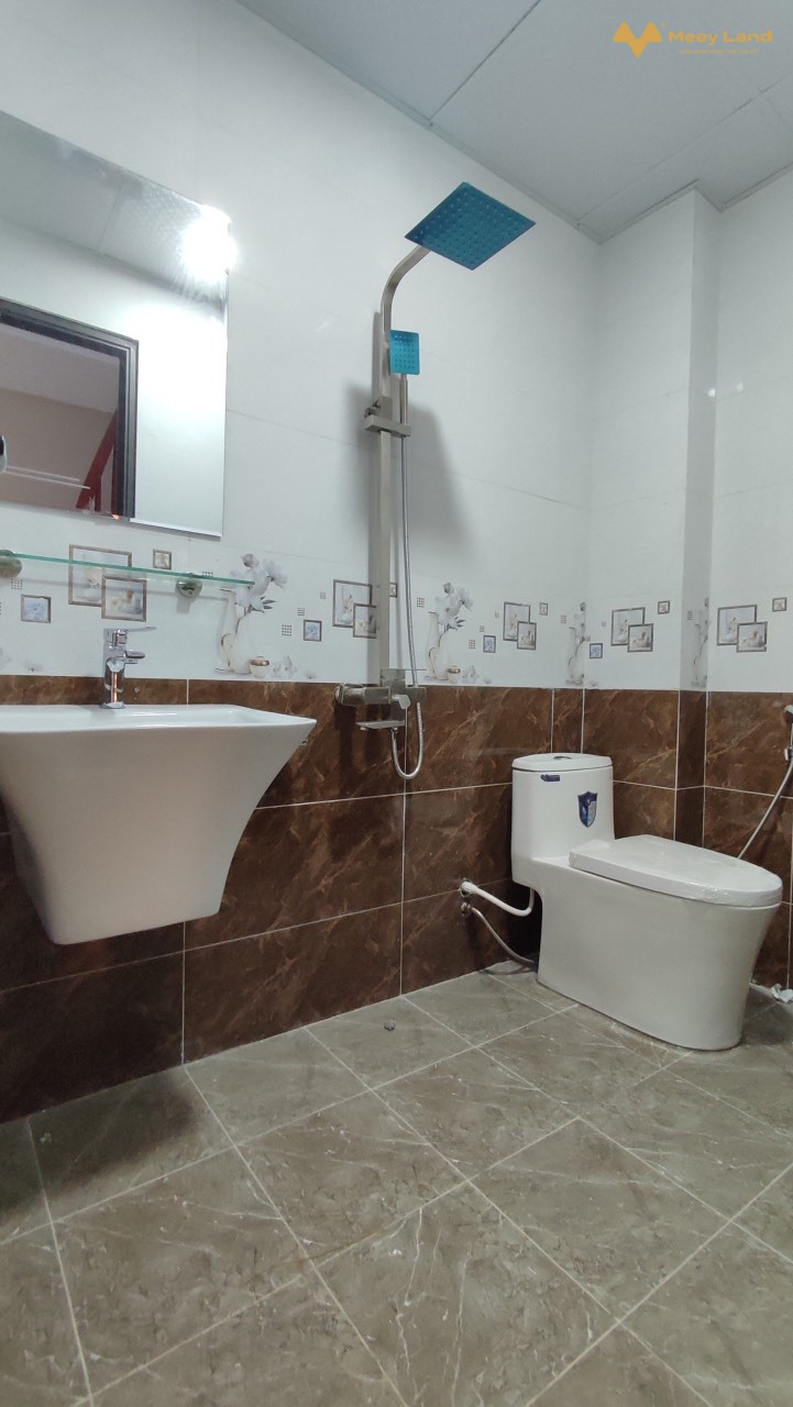 Nhà 4 tầng, giá 2,2 tỷ gần bến xe Yên Nghĩa, Hà Đông