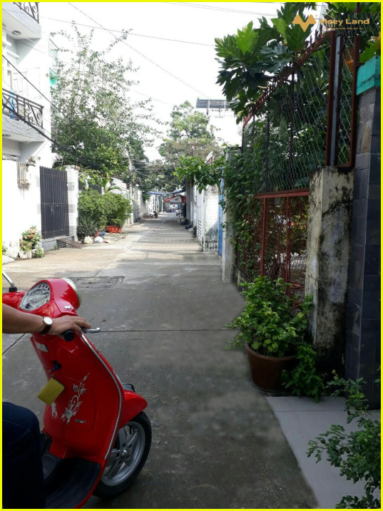 Nhà phố rẻ 173m2 Lương Văn Can, quận 8, Hồ Chí Minh