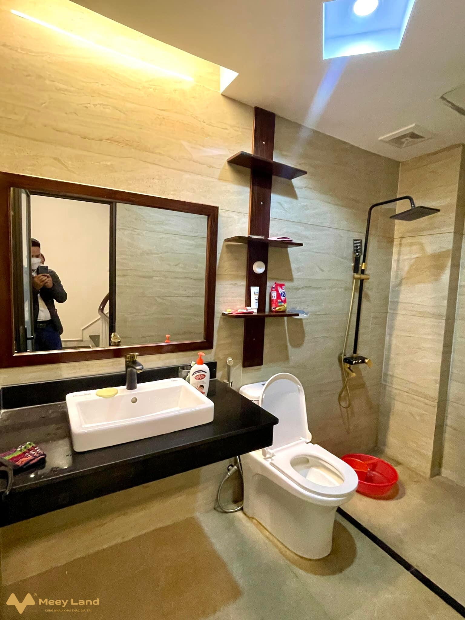 Bán nhà Kim Chung, khu đô thị Hinode, đường 32, xây 5 tầng, nội thất đẹp, giá 4.6 tỷ