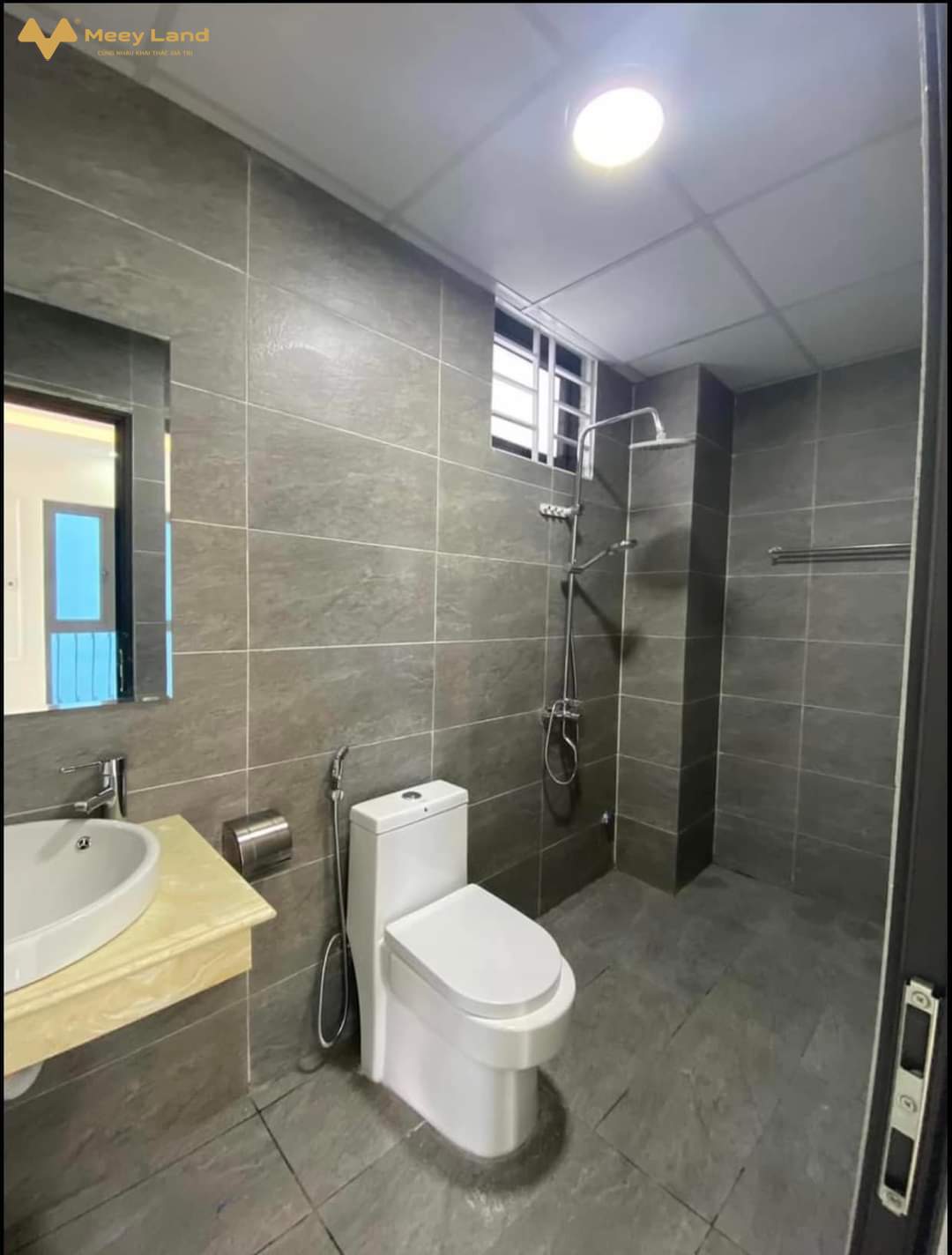 Bán nhà gần phố Lai Xá, phố Nhổn 40m2, 4 tầng, 4 phòng ngủ, ô tô đỗ, đường lớn nhỉnh 5 tỷ