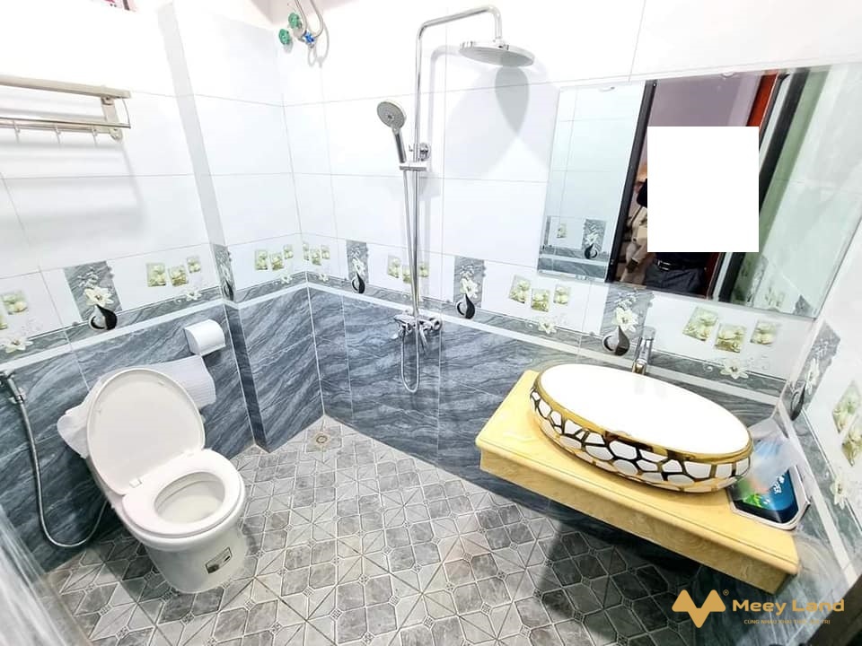 Bán nhà Xuân Phương gần khu đô thị sầm uất, nhà 39,5m2, 4 tầng, 4 phòng ngủ, 50m ô tô đỗ