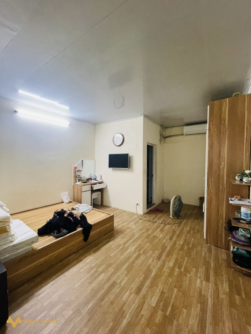 Bán gấp nhà phố Bạch Mai, 70m2, mặt tiền 4,2m, giá 5,2 tỷ