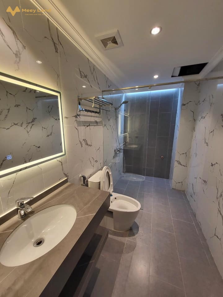 Nhà phố Nguyễn Thị Định, vị trí trung tâm Cầu Giấy, 6 tầng thang máy, có hầm, đẹp long lanh