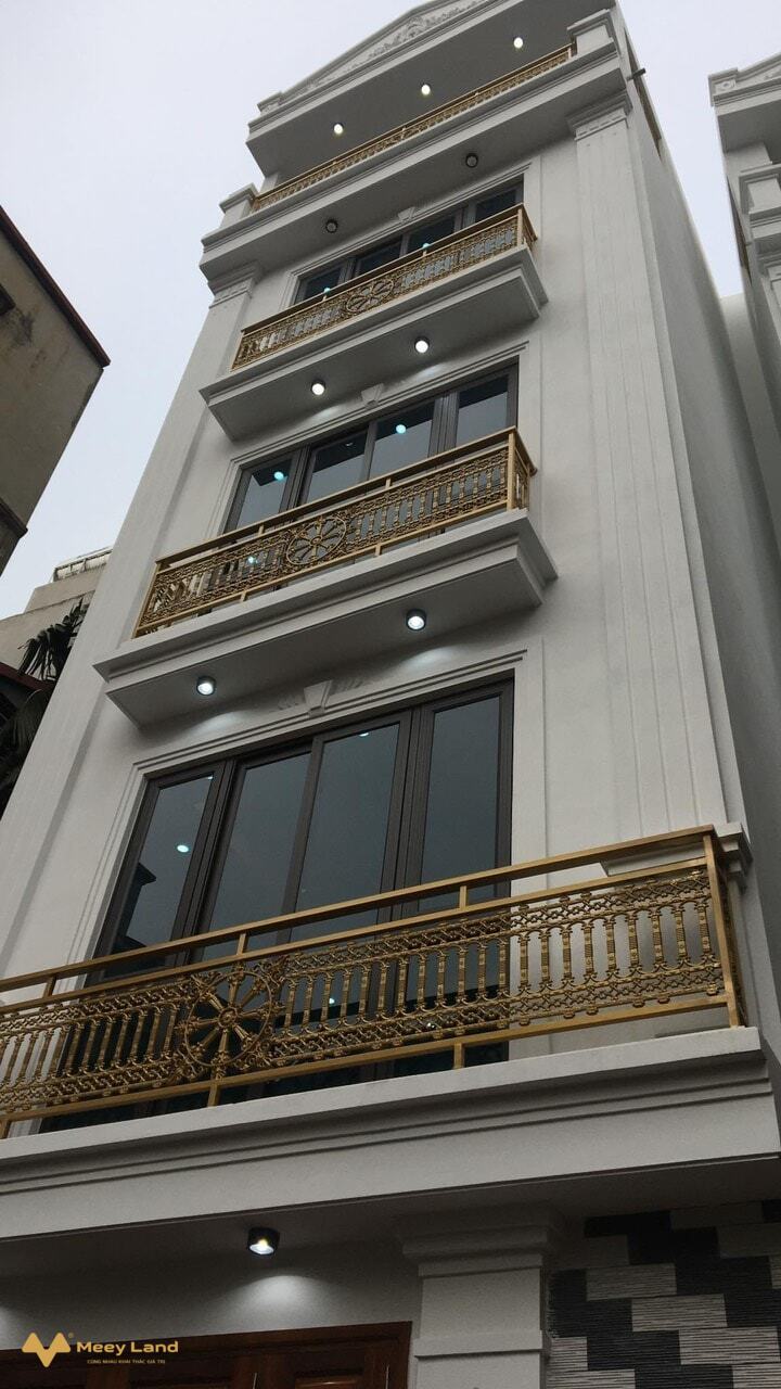 Bán nhà Tây Mỗ 40m2, 4 tầng, 4 ngủ ngõ thông thoáng ô tô, gần Mỹ Đình 3km, giá 6.3 tỷ