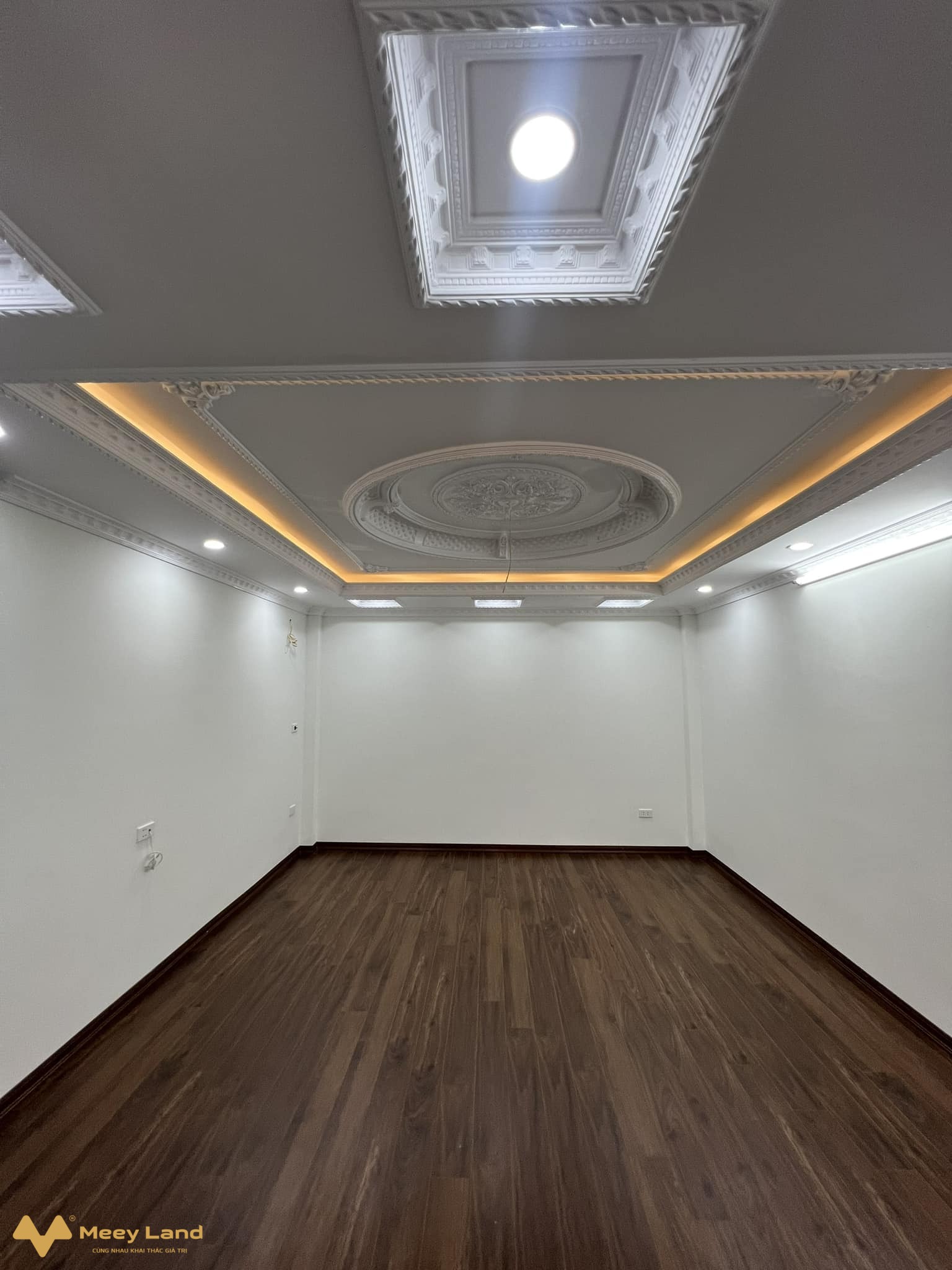 Bán nhà Tứ Hiệp 45m2, xây mới ở luôn, ngõ ba gác, ô tô hơn 10m, giá 6,95 tỷ