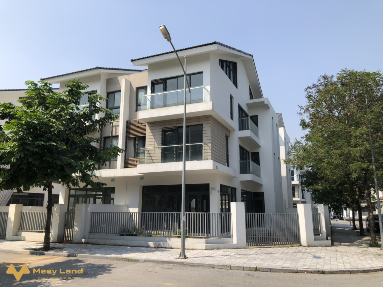 Chính chủ bán biệt thự An Vượng, lô góc hoa hậu, gần hồ, công viên, cách Mỹ Đình 3km