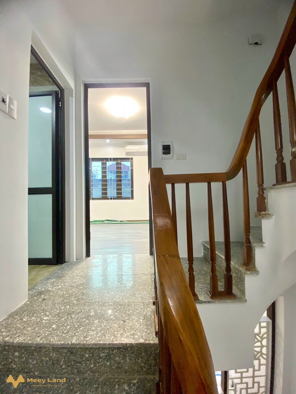 Nhà mới Xuân Phương gần đường Trịnh Văn Bô, 5 tầng, 3 ngủ, ô tô đỗ gần giá 5 tỷ